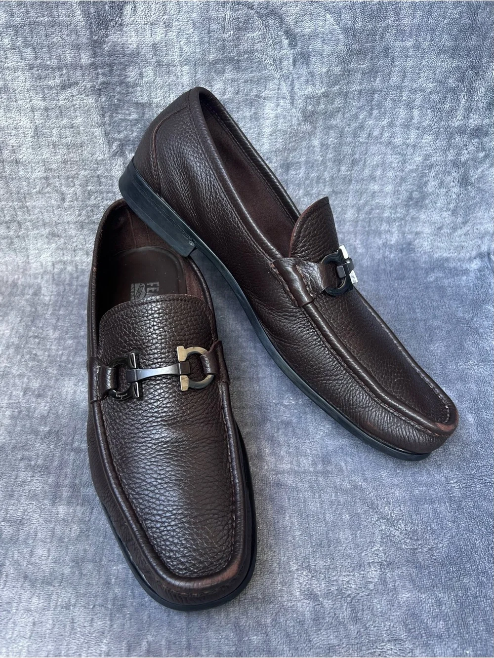 Ferragamo Loafers 9.5 Brown Gancini Silver Horse Bit Buckle Luxe Shoes Old Money
